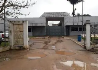 Briga entre detentos do Conjunto Penal termina com 01 morto e 03 esfaqueados em Teixeira de Freitas