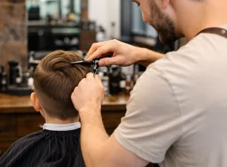 Cabeleireiro é preso abuso sexual  após oferecer dinheiro a criança de 10 anos em Teixeira de Freitas