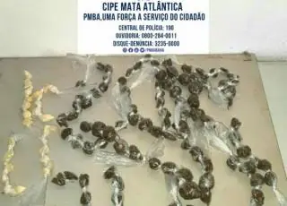 CAEMA aprende drogas em Cabrália. Traficante conseguiu fugir