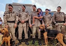 Cães policiais do 8° BPM auxiliam no resgate de criança desaparecida em Eunápolis