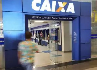 Caixa bloqueia transferência de auxílio para outros bancos