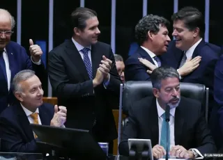 Câmara aprova reforma tributária em segundo turno