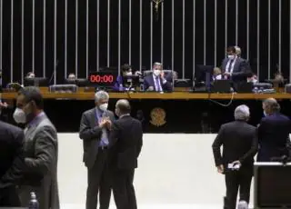 Câmara aprova valor fixo para cobrança do ICMS para combustíveis