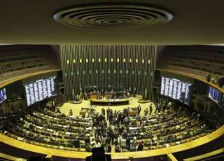 Câmara articula diminuir poder de juízes contra políticos