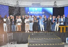 Câmara Municipal de Teixeira de Freitas homenageia celebridades com Títulos de Cidadãos Honorários
