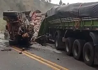 Caminhoneiro morre em Colisão entre duas carretas na BR-101 entre Itabela e Eunápolis