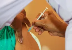 Campanha de vacinação contra a gripe irá começar nesta quarta (20); saiba quais são os grupos prioritários