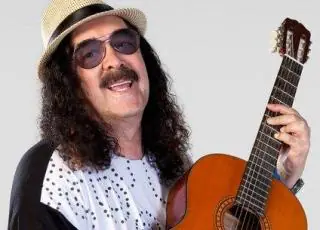 Cantor e guitarrista Moraes Moreira morre aos 72 anos