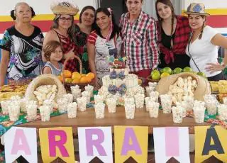 CAPS de Medeiros Neto realiza festas juninas com usuários e funcionários