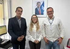 Carla Chácara discute obras, saúde e infraestrutura em série de reuniões em Salvador