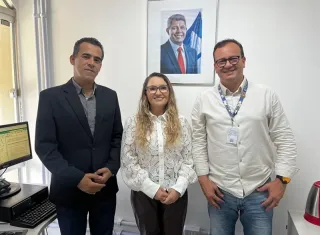 Carla Chácara discute obras, saúde e infraestrutura em série de reuniões em Salvador