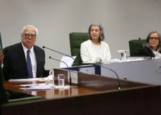 Cármen Lúcia diz que sem imprensa livre, Justiça não funciona bem