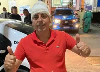 Carro de vereador foi atingido por disparos de fuzil no Rio