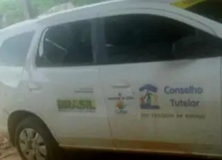 Carro do Conselho Tutelar do Prado é usado para transportar palco, segundo denúncia do Colegiado