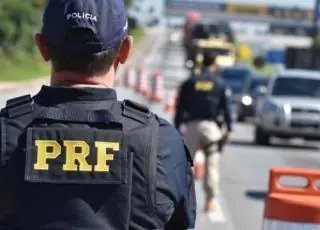 Casal suspeito de aplicar golpe do “bilhete premiado” em Ilhéus é detido pela PRF em Teixeira