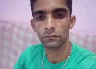 Caseiro é morto a facada pela namorada; ela disse que tentou se defender dos socos dele