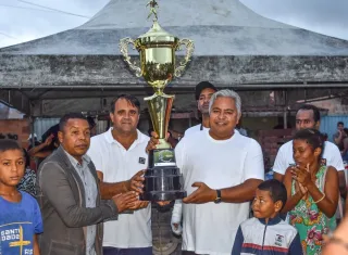 Caxangá levanta a taça do Torneio do Trabalhador 2025 em São José de Alcobaça