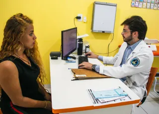 CER IV de Teixeira de Freitas atende paciente em tratamento de síndrome rara