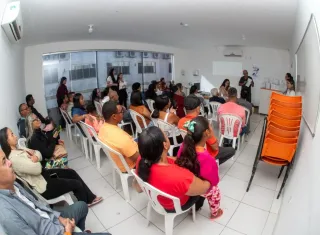 CER IV de Teixeira de Freitas entrega mais de 46 aparelhos auditivos a pacientes do Extremo Sul