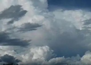 Chuva aumenta sobre a Bahia