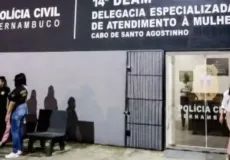 Cinco adolescentes são apreendidos por suspeita de estupro coletivo contra alunas dentro de escola 