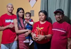 Cinco pessoas da mesma família morrem após batida entre carro e caminhão, na Bahia