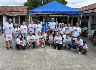 Colaboradores da Suzano e JSL doam mais de mil fraldas em visita ao Lar dos Idosos de Teixeira de Freitas