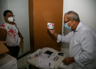 Colírio para pacientes cadastrados com Glaucoma está sendo fornecido em Teixeira de Freitas