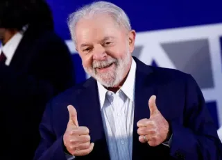 Com 50, 83% dos votos, Lula é eleito presidente do Brasil