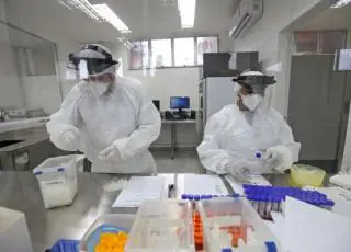 Com entrega de nova ala do Lacen, Bahia passa a ter capacidade para realizar mil testes diários da Covid-19