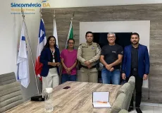 Comandante da 87ª CIPM participa de reunião no Sincomércio e garante reforço na segurança para as festas de final de ano em Teixeira de Freitas