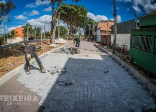 Comunidade da Palhinha ganha nova pavimentação com bloquete intertravado em Teixeira de Freitas