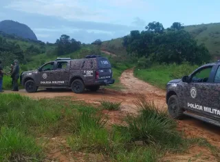 Conflito agrário - Forças da Segurança reforçam o policiamento em Itamaraju onde pai e filho foram mortos