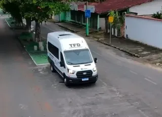 Conforto em cada viagem: Pacientes de Lajedão agora contam com van exclusiva para tratamentos