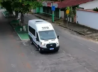 Conforto em cada viagem: Pacientes de Lajedão agora contam com van exclusiva para tratamentos