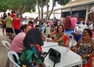 Confraternização de fim de ano do pessoal da limpeza pública é marcado por alegria e descontração