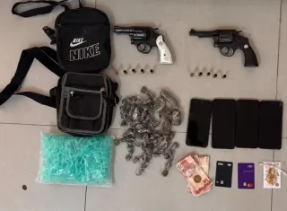 Confronto com a PM termina com dois mortos e apreensão de armas e drogas em Eunápolis.