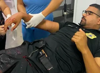 Confronto com facção termina com dois mortos e delegado baleado no extremo sul da Bahia.