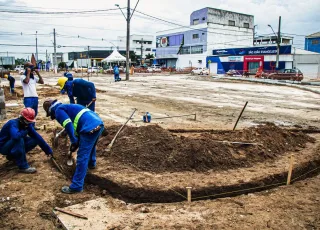 Construção da Praça Joana Angélica traz novo espaço de lazer e cultura para Teixeira de Freitas