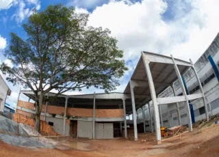 Prefeitura de Teixeira de Freitas avança na construção da nova Unidade Municipal Materno Infantil e Unidade de Alimentação e Nutrição