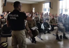 Coordenador da 8ª COORPIN , delegado Ricardo Amaral  realiza palestra de capacitação para novos soldados da PMBA