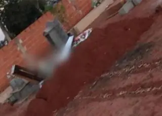 Corpo de mulher é desenterrado e violado em cemitério de cidade mineira