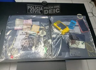 Corretora de imóveis é presa em Feira de Santana por suspeita de golpes que ultrapassam R$ 2,5 milhões