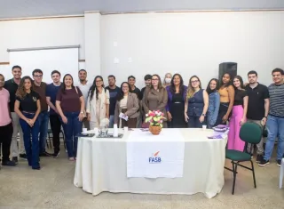 CRAM apresenta trabalho de acolhimento a mulheres em situação de violência durante mesa redonda