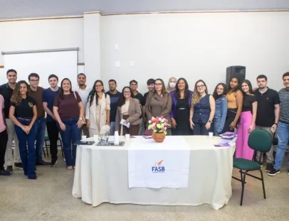 CRAM apresenta trabalho de acolhimento a mulheres em situação de violência durante mesa redonda