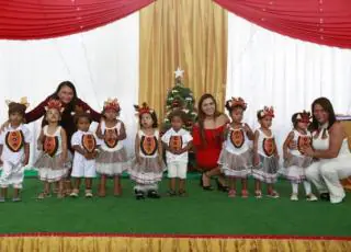 Crianças da Creche Dr. Osmar Silva Santos encantam pais e professores em Ibirapuã