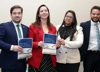 Daniela Borges e Hermes Hilarião recebem propostas da juventude da advocacia baiana 