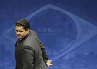 Davi Alcolumbre é eleito presidente do Senado