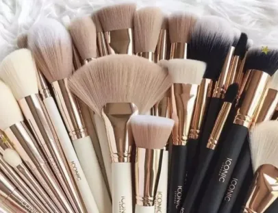 De quanto em quanto tempo devemos trocar o pincel de maquiagem?  