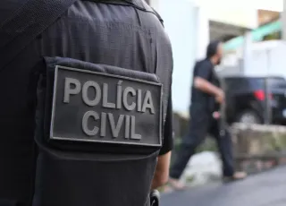 Deam prende homem que mantinha esposa em cárcere privado, na Bahia